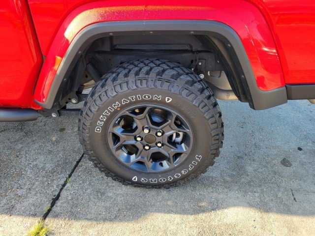 Used 2023 Jeep Gladiator Sport image 8