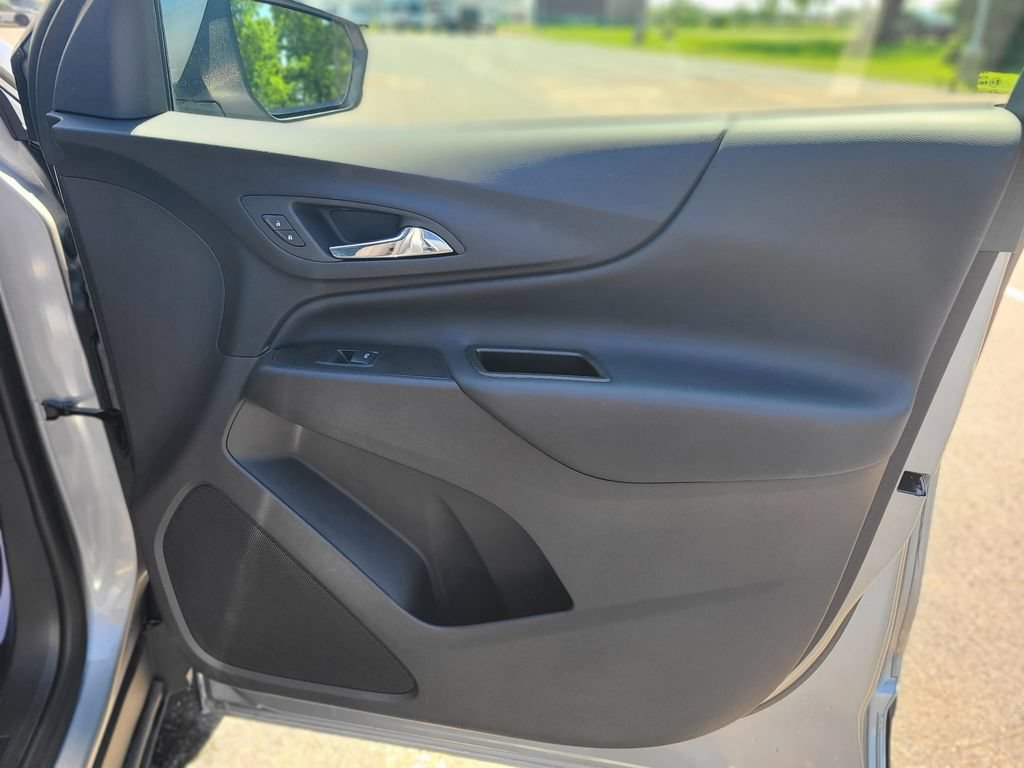 Used 2024 Chevrolet Equinox LT AWD/4WD image 9