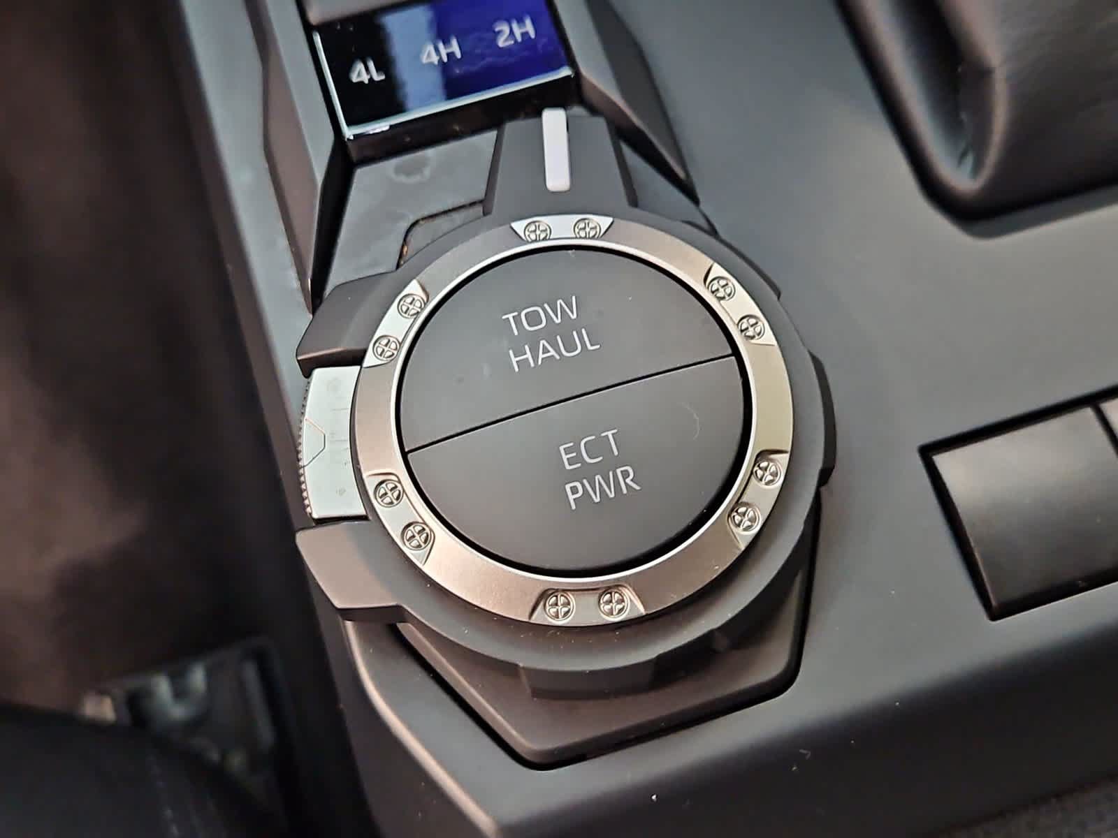 Used 2024 Toyota Tacoma SR5 AWD/4WD image 28
