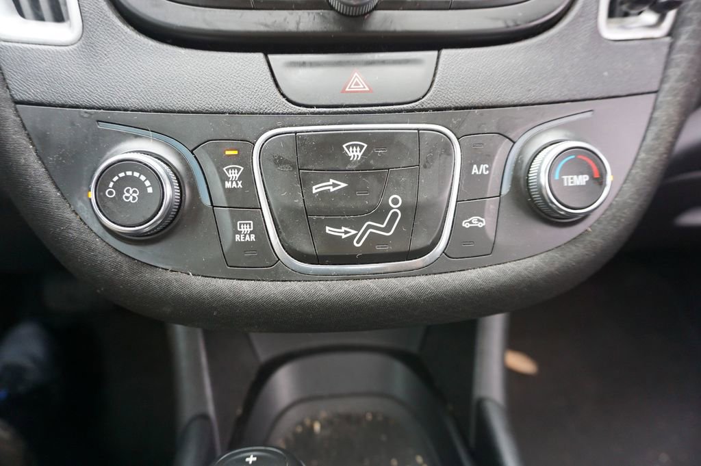 Used 2019 Chevrolet Malibu LS image 12