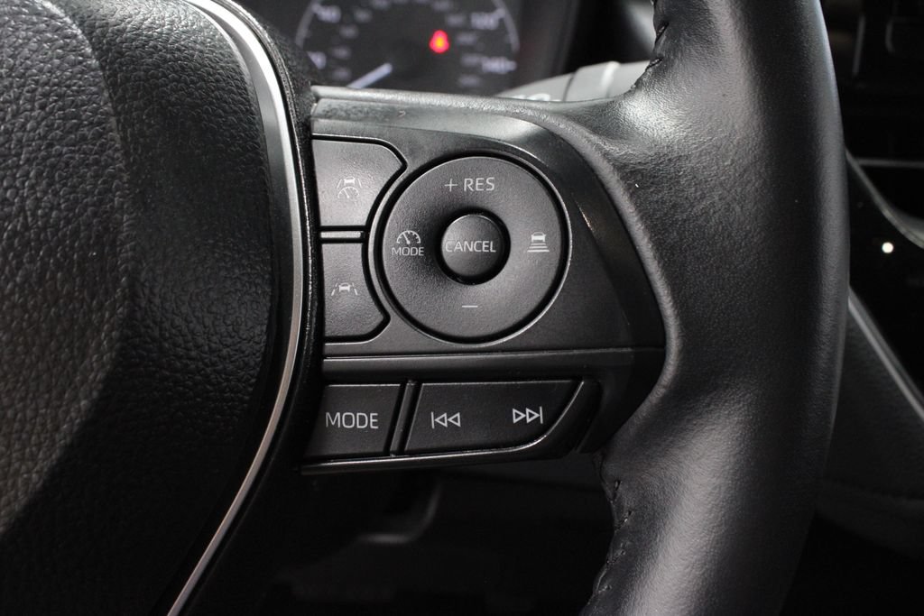 Used 2025 Toyota Corolla SE FWD image 22