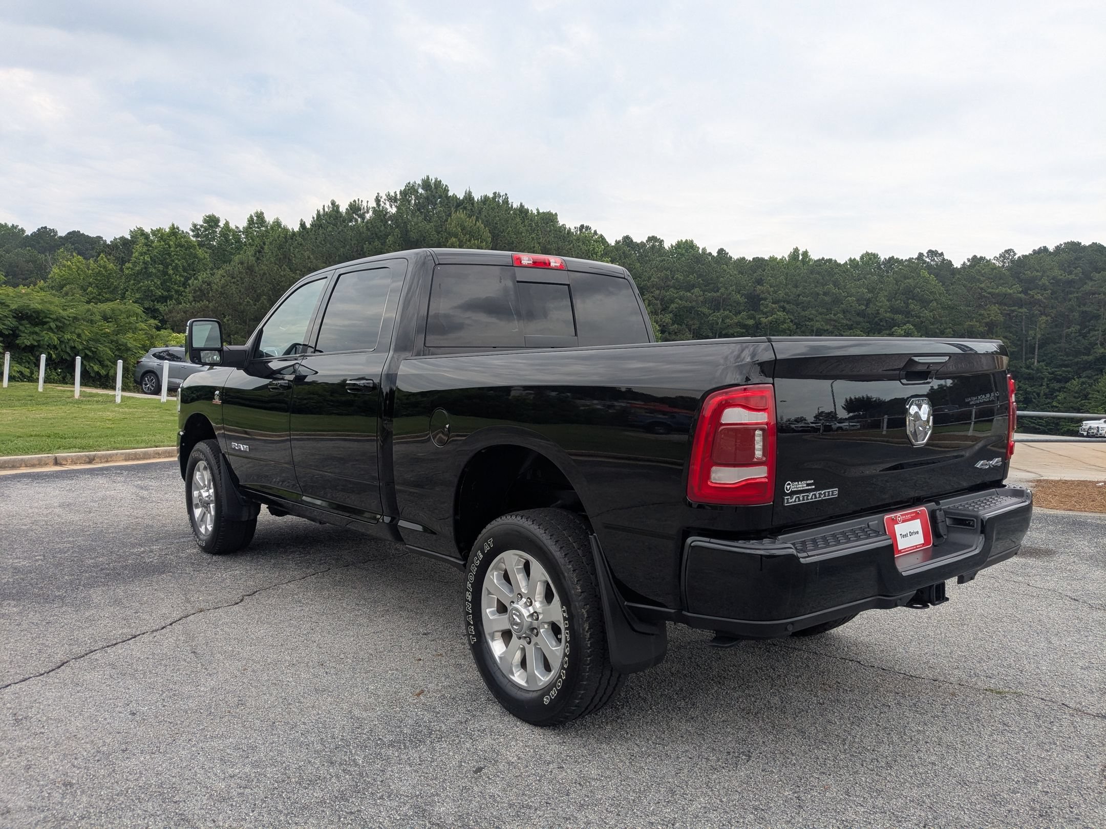 Used 2023 RAM 2500 Laramie AWD/4WD image 7