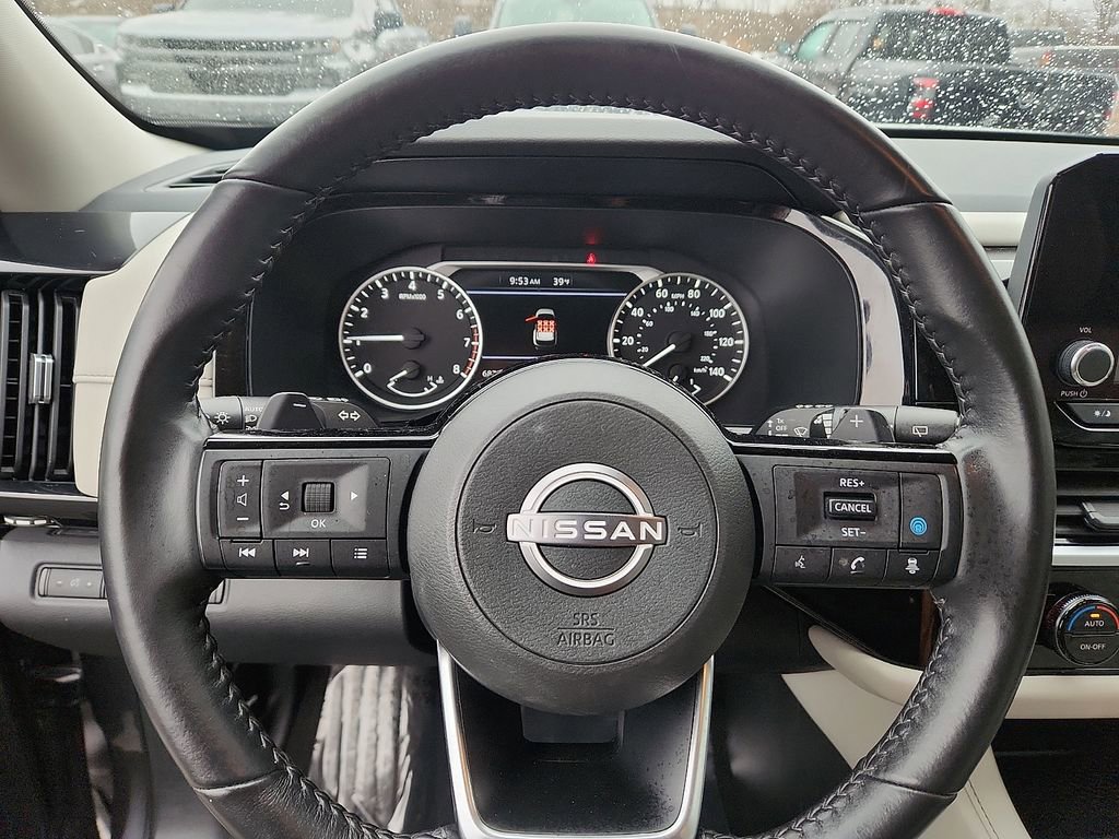 Used 2022 Nissan Pathfinder SV image 18