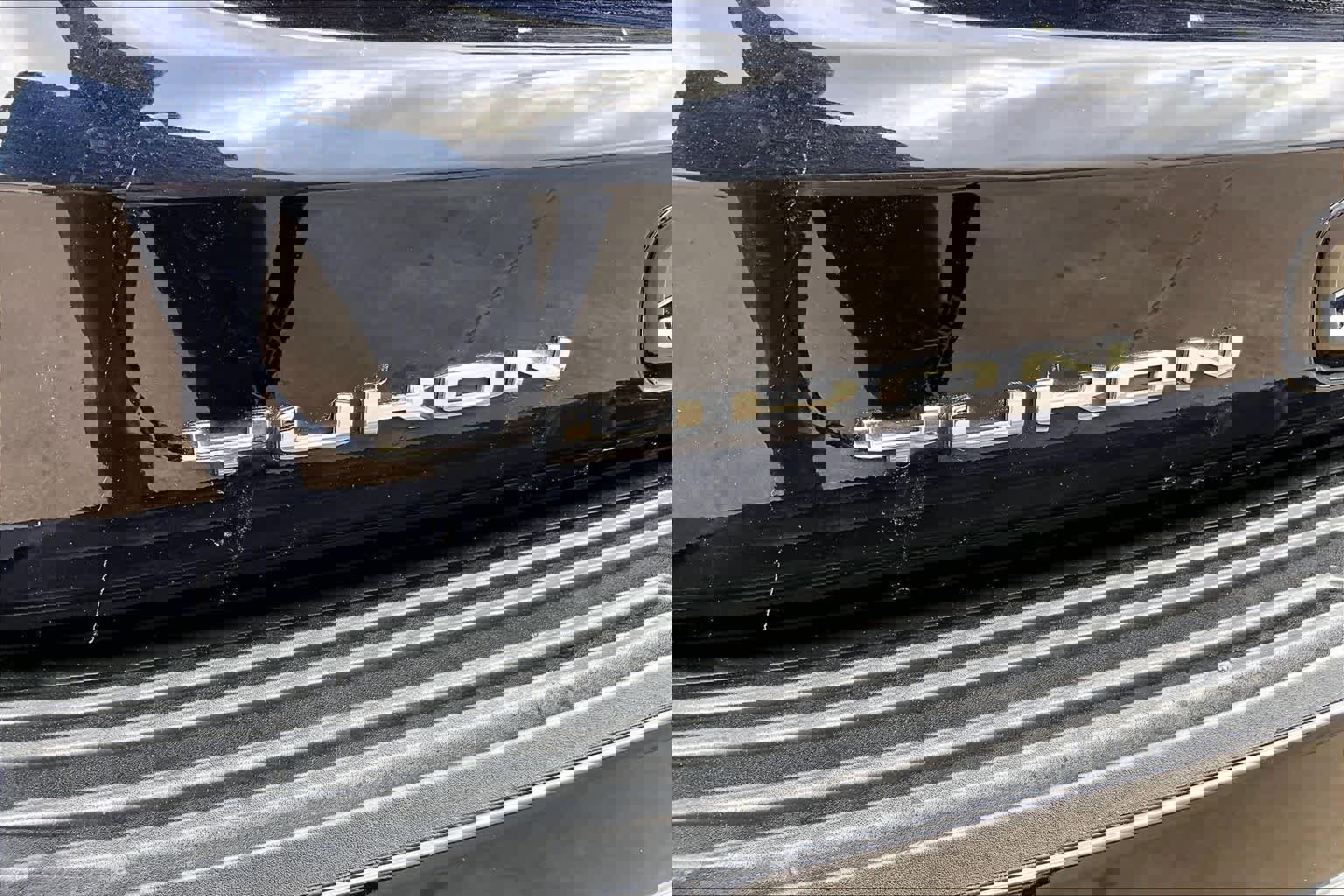 Used 2022 GMC Yukon XL SLT image 9