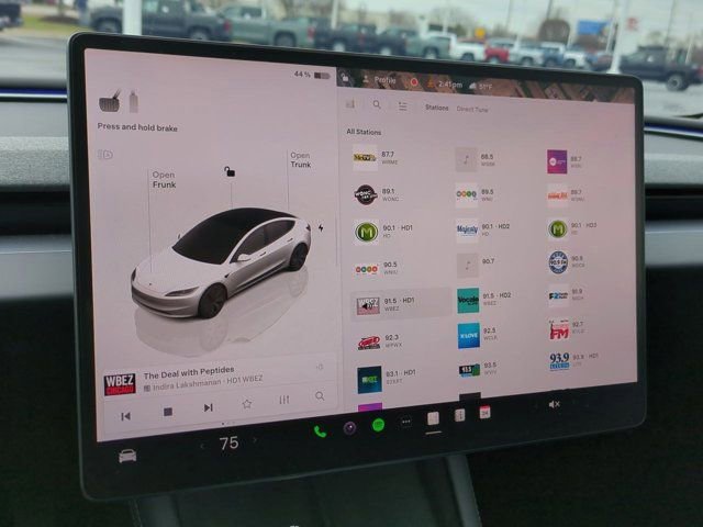 Used 2025 Tesla Model 3 Long Range image 11