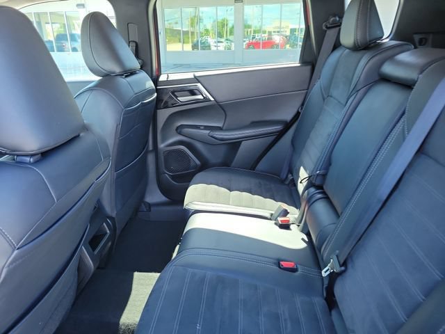 Used 2024 Mitsubishi Outlander SE AWD/4WD image 14