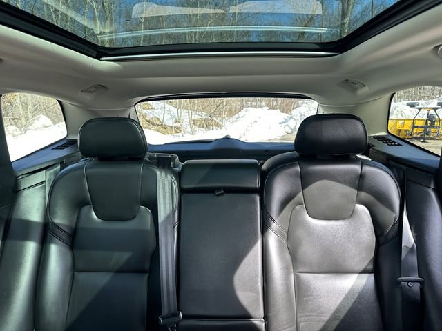 Used 2024 Volvo XC60 B5 Core image 38
