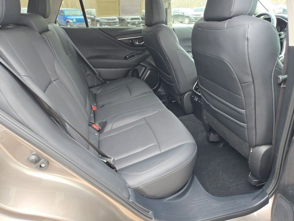 Certified 2023 Subaru Outback Limited image 10
