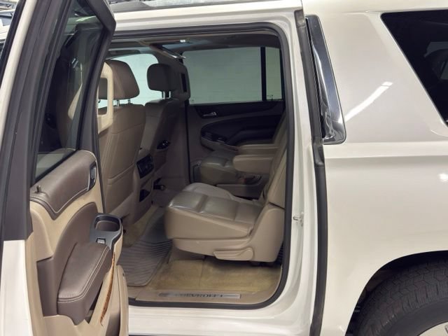 Used 2018 Chevrolet Suburban Premier AWD/4WD image 12