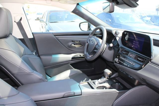Certified 2023 Lexus ES 350 w/ Premium Package FWD image 5