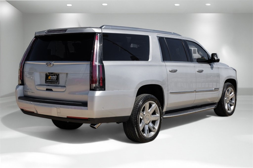 Used 2019 Cadillac Escalade ESV Luxury image 7