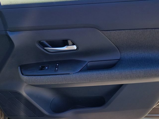 New 2026 Nissan Kicks SV w/ SV Premium Package FWD image 30
