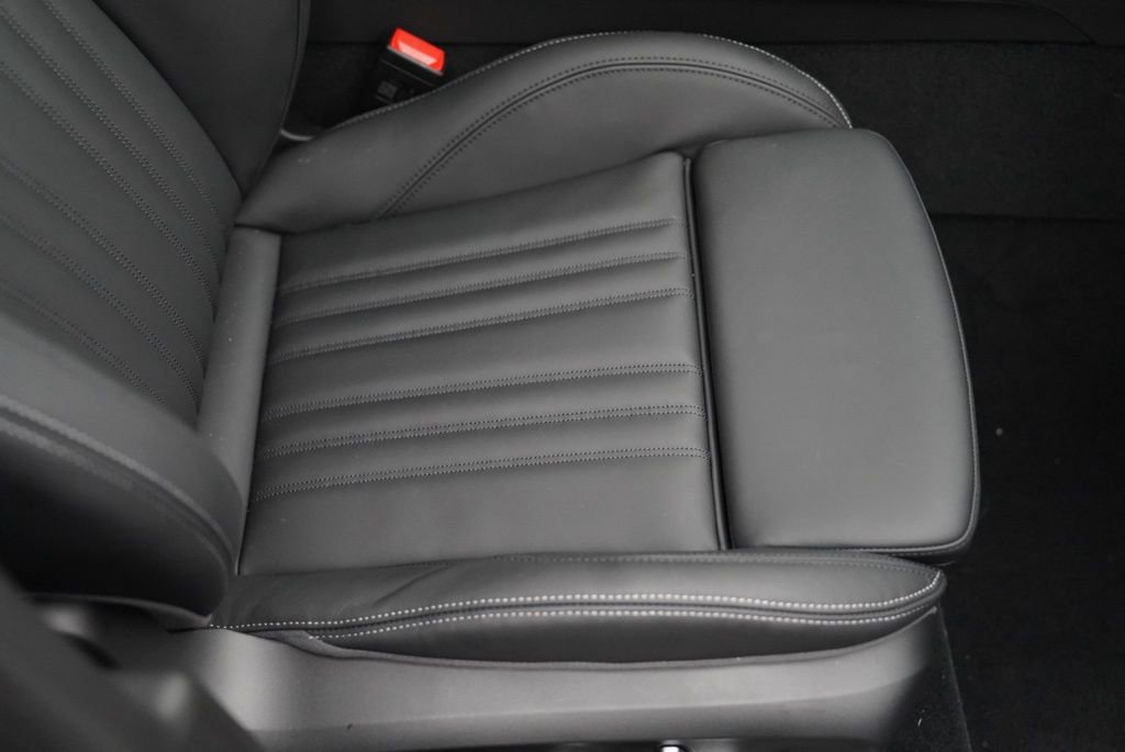 New 2025 Maserati Grecale Modena image 41