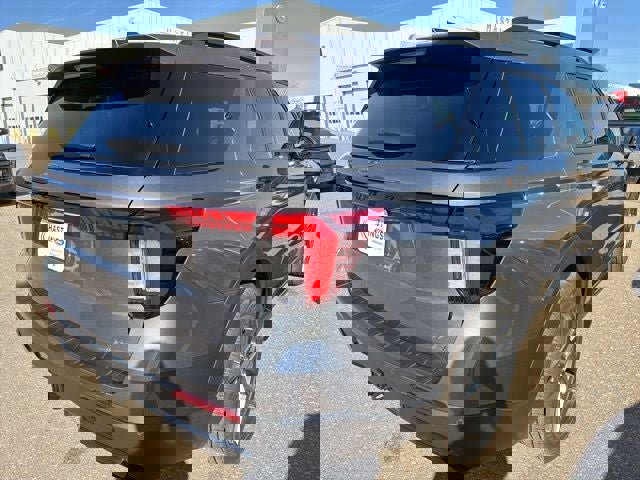 New 2026 Ford Explorer ST-Line w/ ST-Line Street Pack image 6