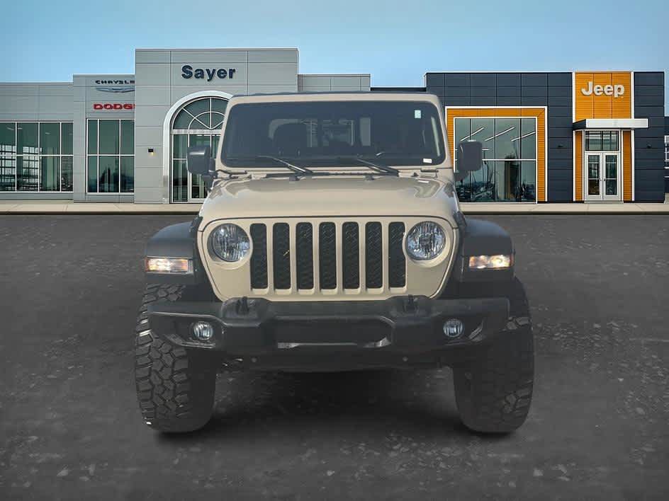 Used 2020 Jeep Gladiator Sport w/ Quick Order Package 24S AWD/4WD image 2
