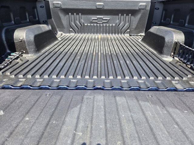 Used 2023 Chevrolet Silverado 1500 LT AWD/4WD image 32