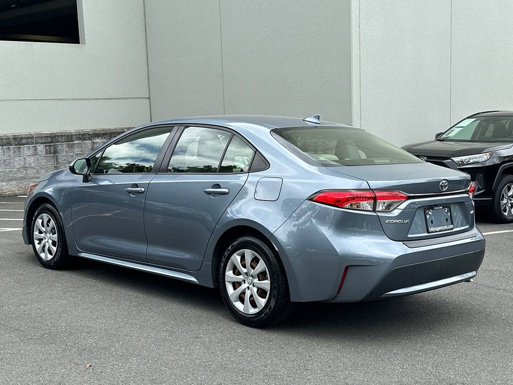 Used 2020 Toyota Corolla LE w/ Carpet Mat Package (TMS) FWD image 3