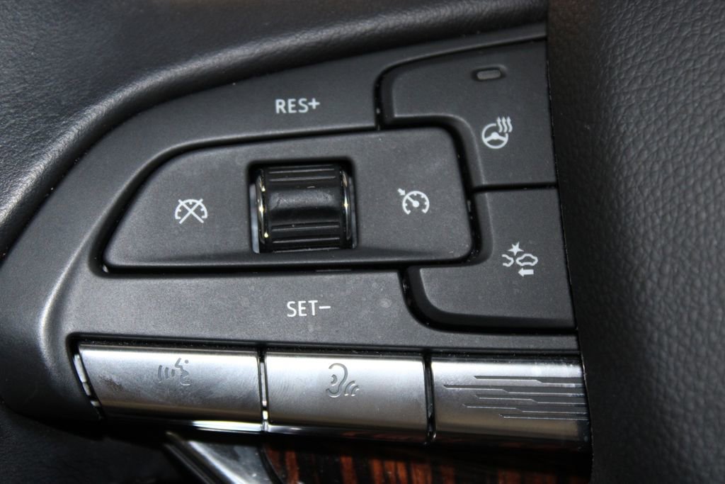 Used 2023 Cadillac Escalade Premium Luxury w/ LPO, Illumination Package image 27