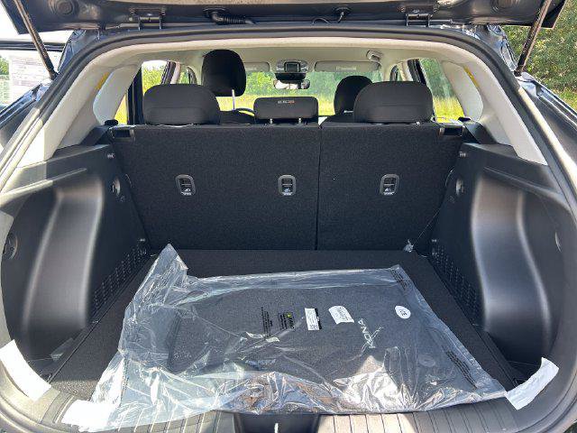 New 2027 Hyundai Kona SE AWD/4WD image 23