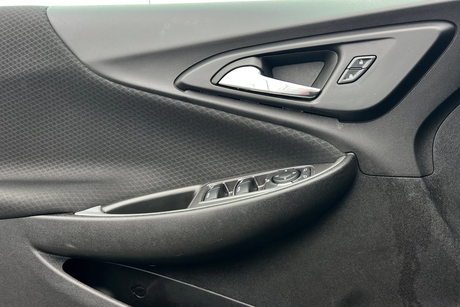 Used 2024 Chevrolet Malibu LT image 9