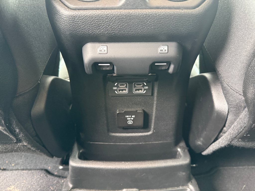Used 2024 Jeep Wrangler Unlimited Rubicon 4xe AWD/4WD image 36