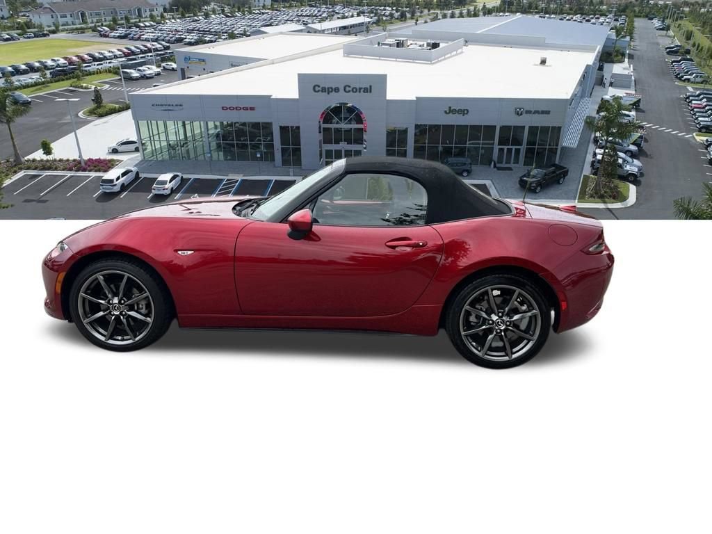 Used 2019 MAZDA MX-5 Miata Grand Touring RWD image 9