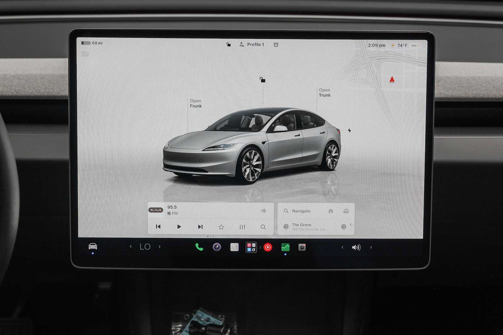 Used 2024 Tesla Model 3 Standard Range RWD image 8