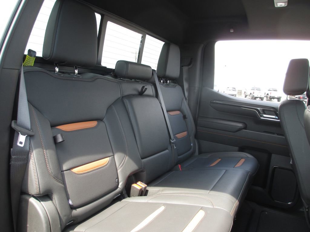 Used 2024 GMC Sierra 1500 AT4 w/ Technology Package image 27