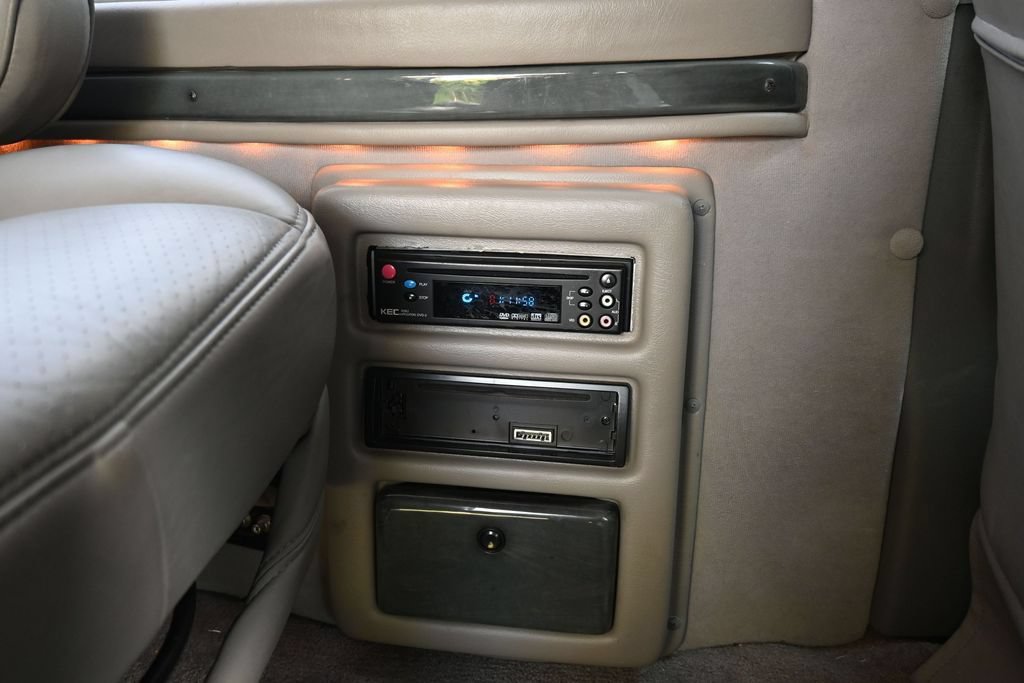 Used 2006 Ford E-150 and Econoline 150 RWD image 20