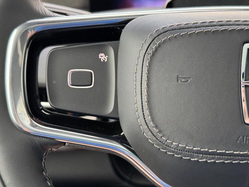 New 2025 Lincoln Navigator Reserve w/ Jet Appearance Package image 21
