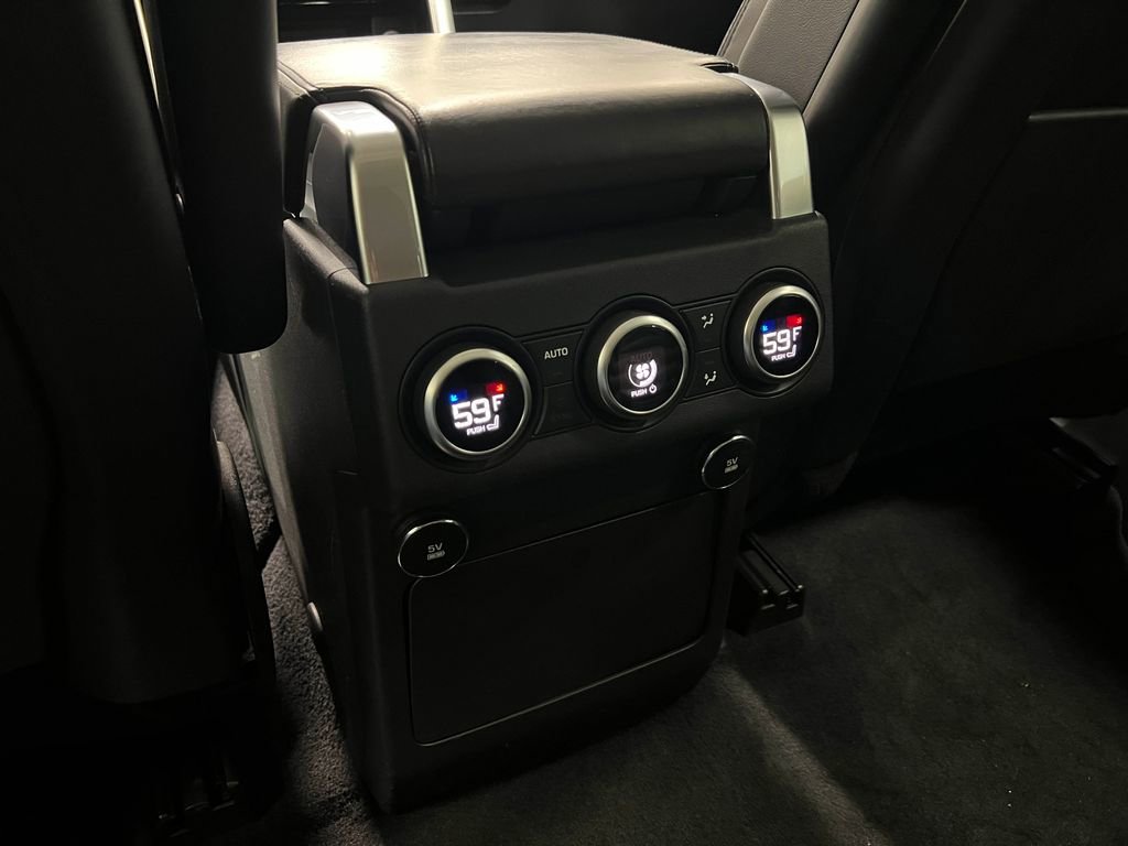 Used 2018 Land Rover Discovery HSE Luxury AWD/4WD image 28