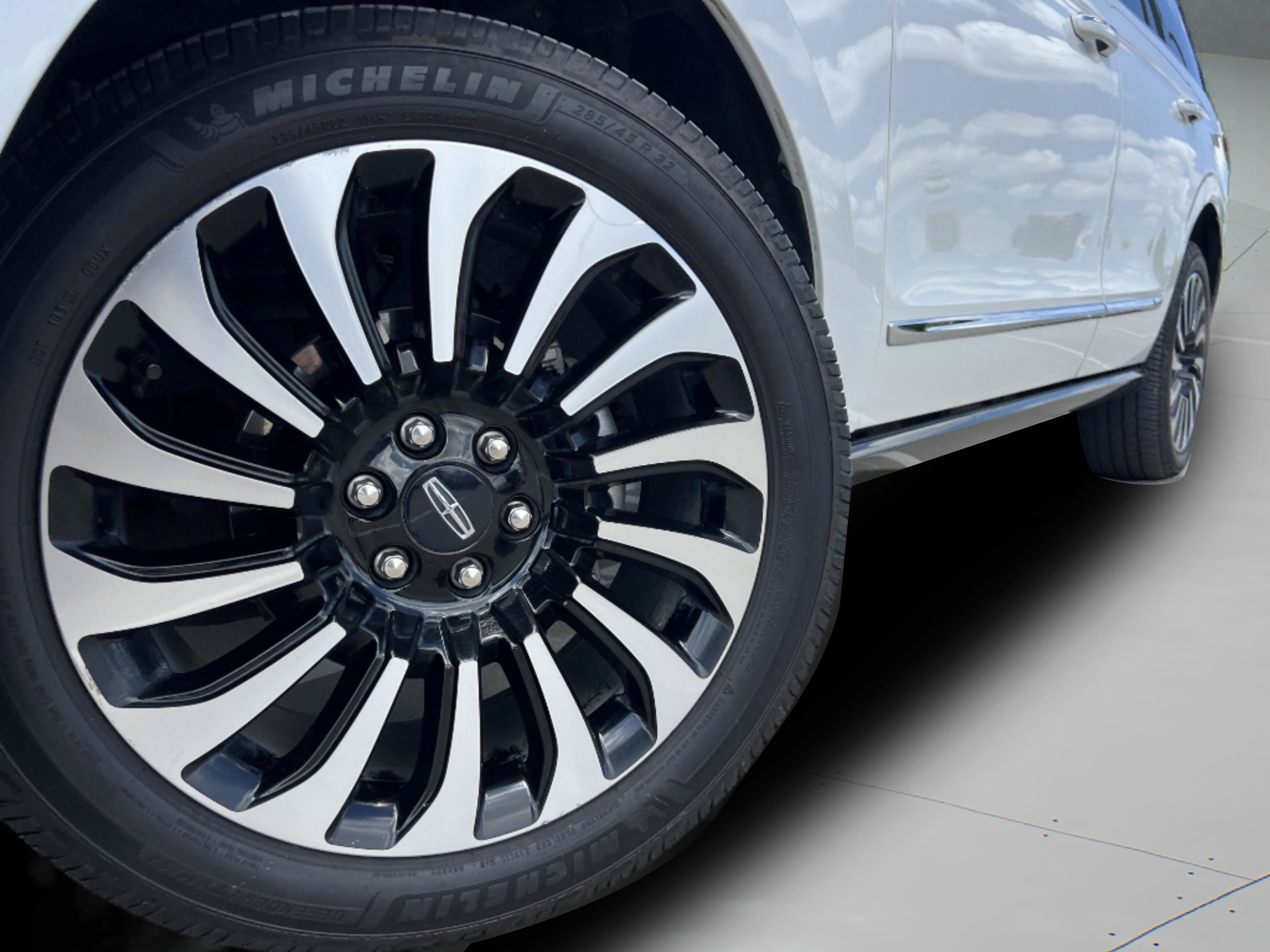 Used 2023 Lincoln Navigator Black Label AWD/4WD image 36