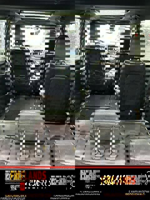 Used 2018 Chrysler Pacifica Limited image 13