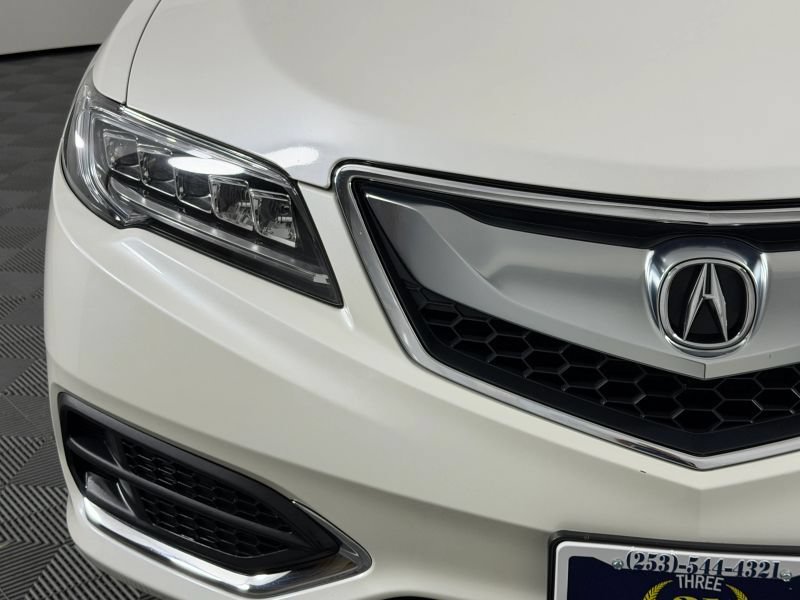 Used 2017 Acura RDX w/ Technology Package AWD/4WD image 4