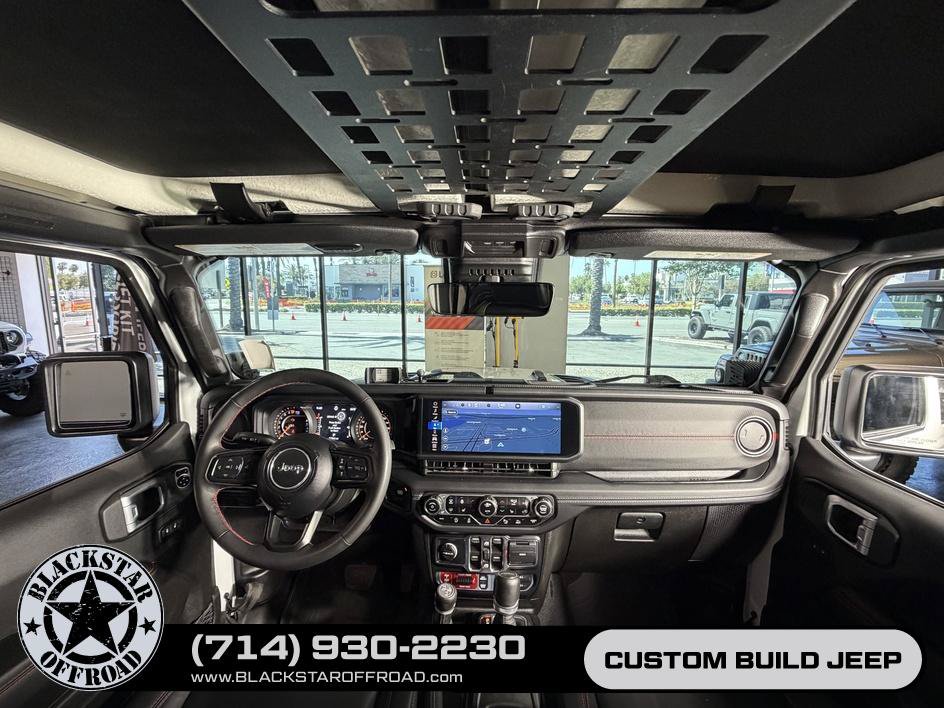 Used 2024 Jeep Gladiator Rubicon AWD/4WD image 24