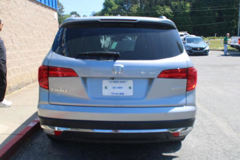 Used 2018 Honda Pilot Touring image 5