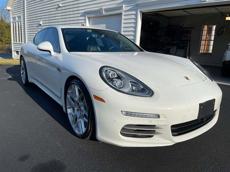 Used 2014 Porsche Panamera 4S image 7