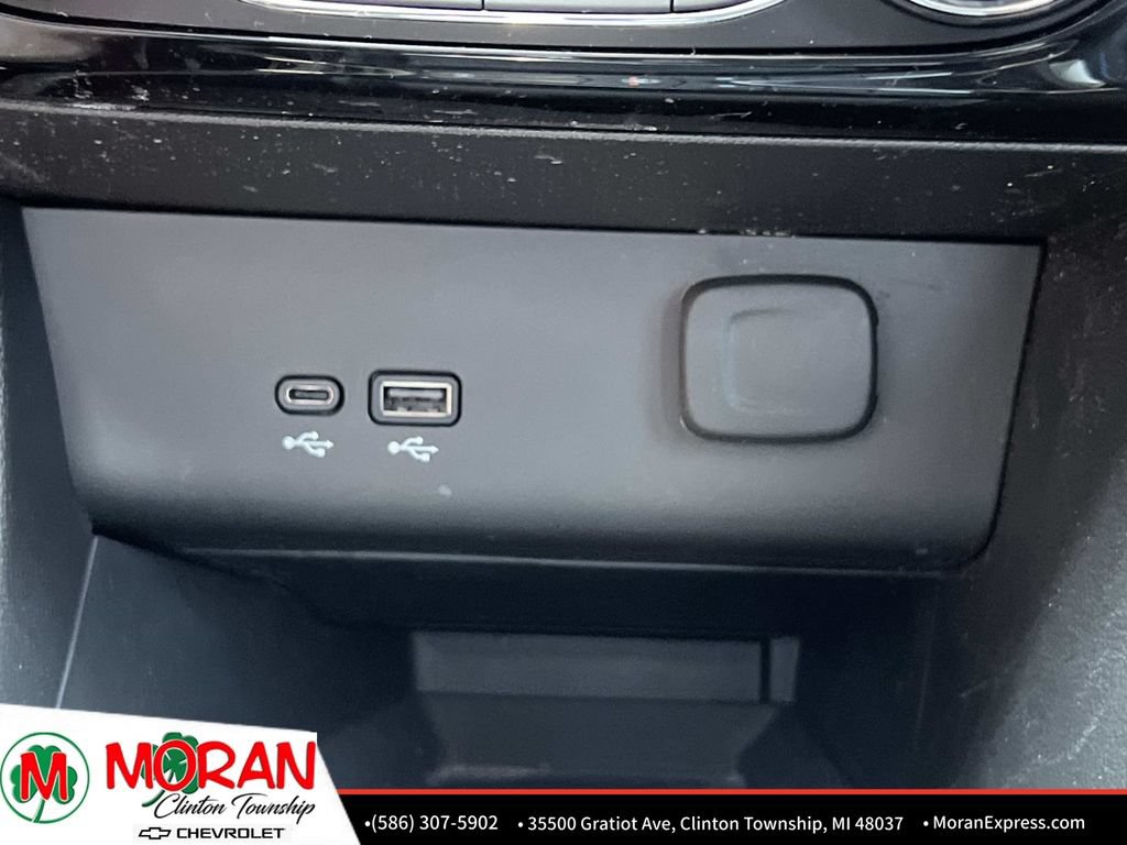 Certified 2026 Buick Encore GX Sport Touring w/ Comfort Package FWD image 27