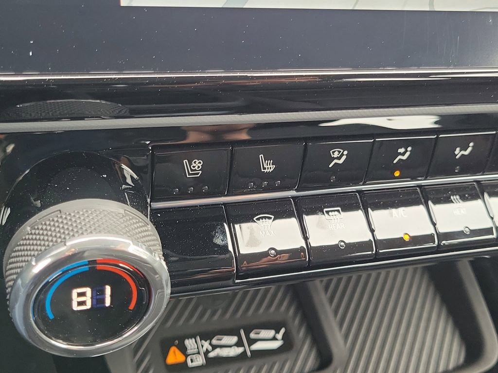 New 2027 Chevrolet Bolt RS w/ Technology Package image 10