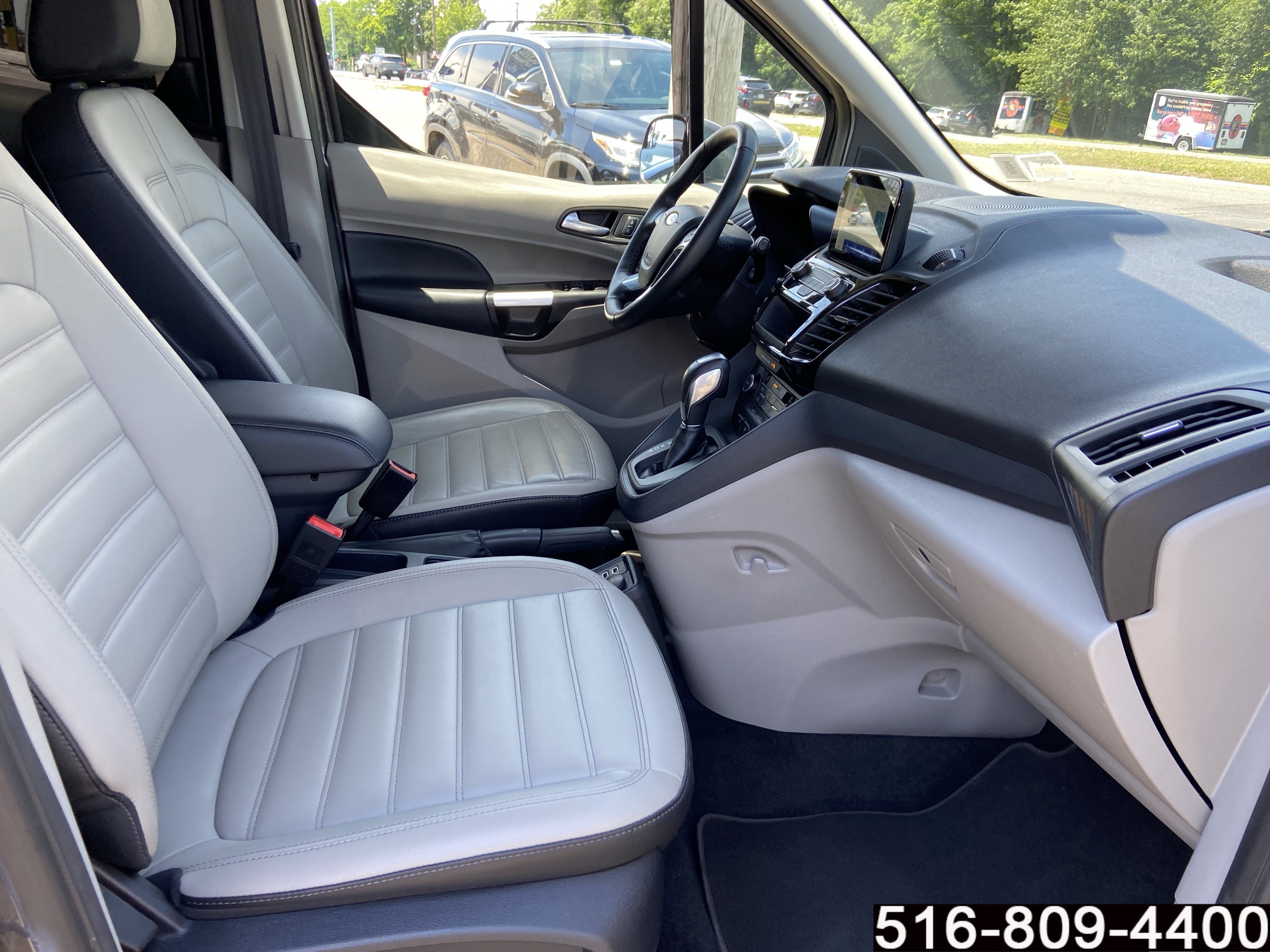 Used 2022 Ford Transit Connect Titanium FWD image 25