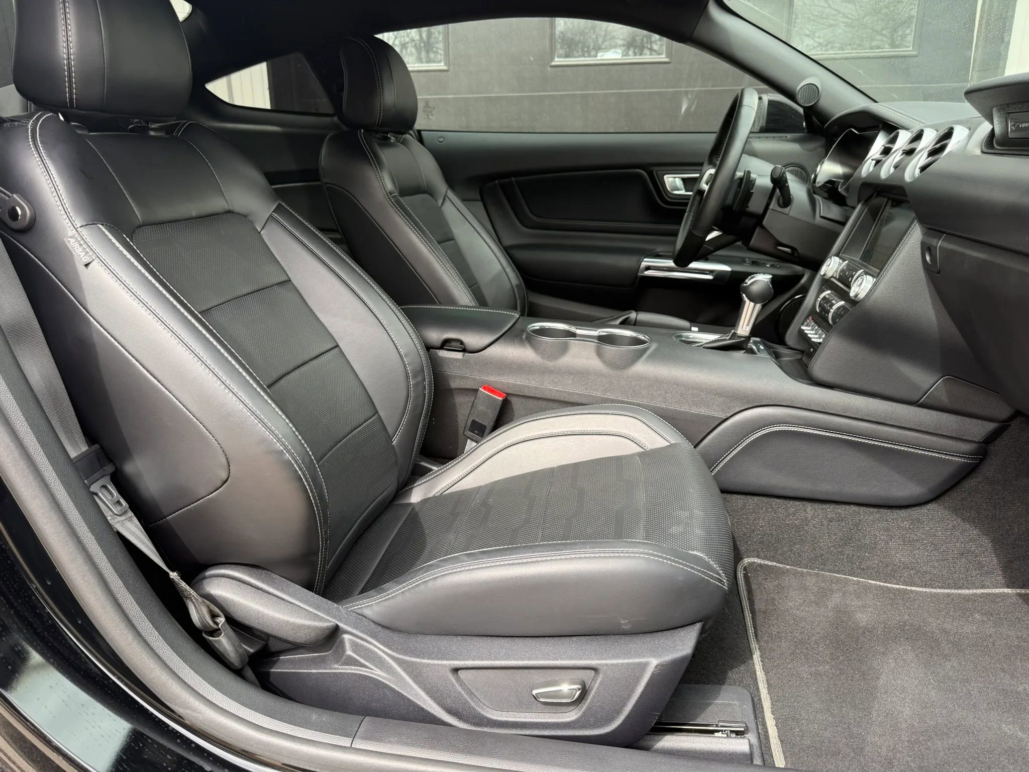 Used 2019 Ford Mustang GT Premium w/ Equipment Group 401A image 10