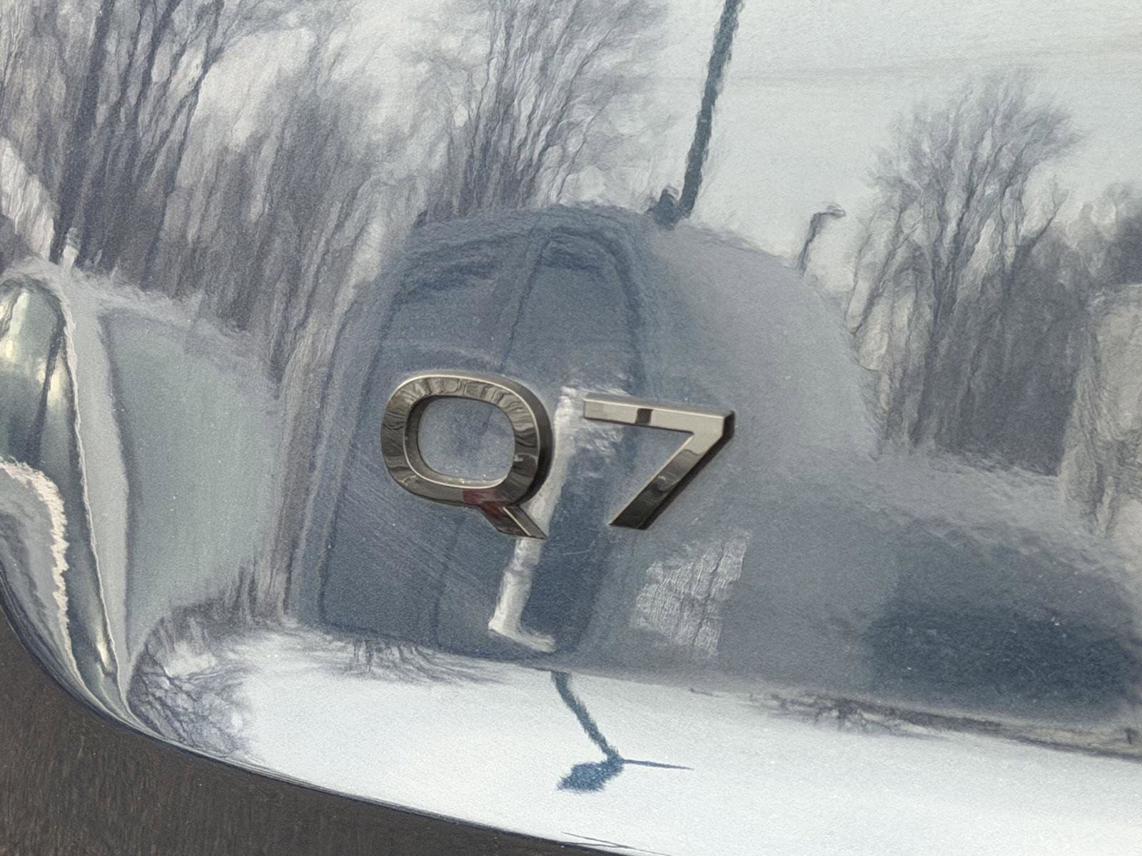 Used 2025 Audi Q7 3.0T Premium image 24