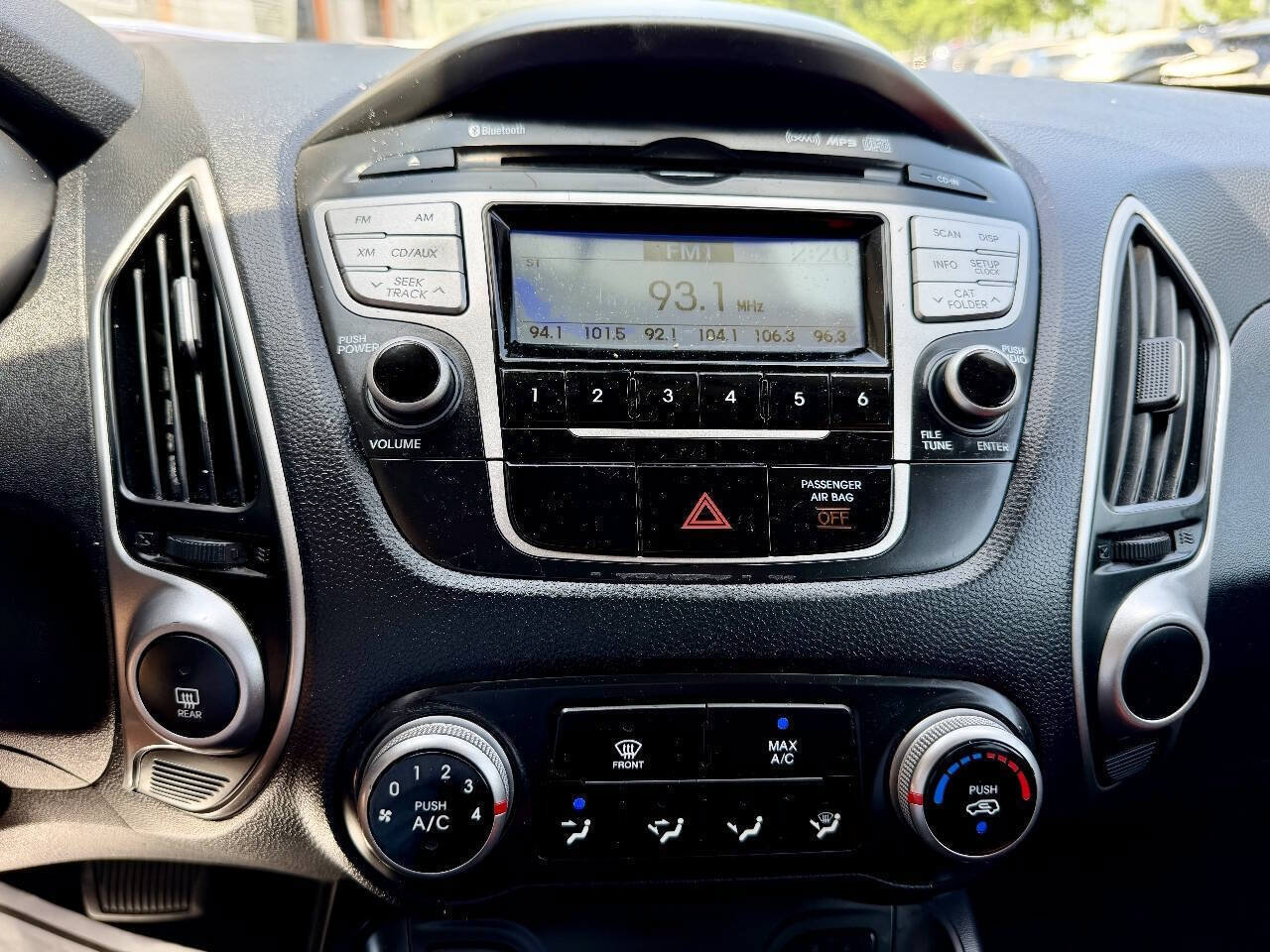 Used 2011 Hyundai Tucson GLS AWD/4WD image 42