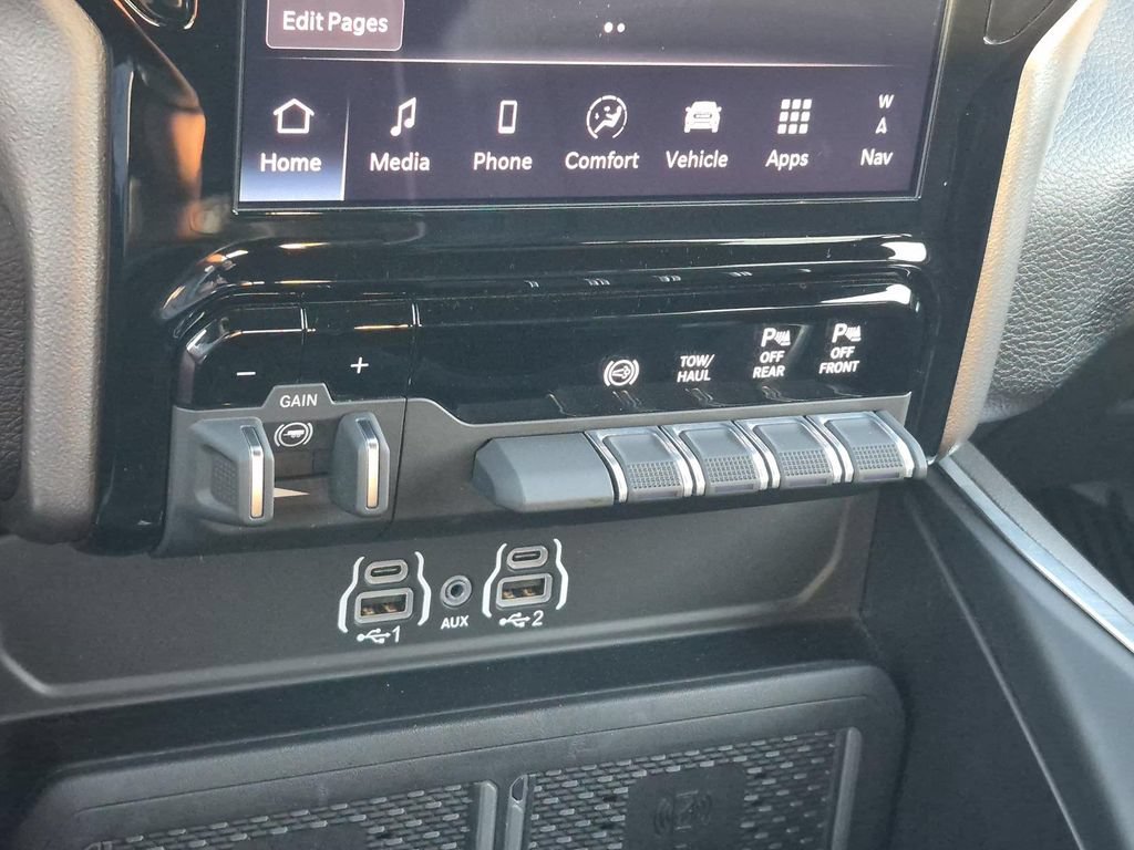 Used 2026 RAM 3500 Laramie w/ Night Edition AWD/4WD image 34