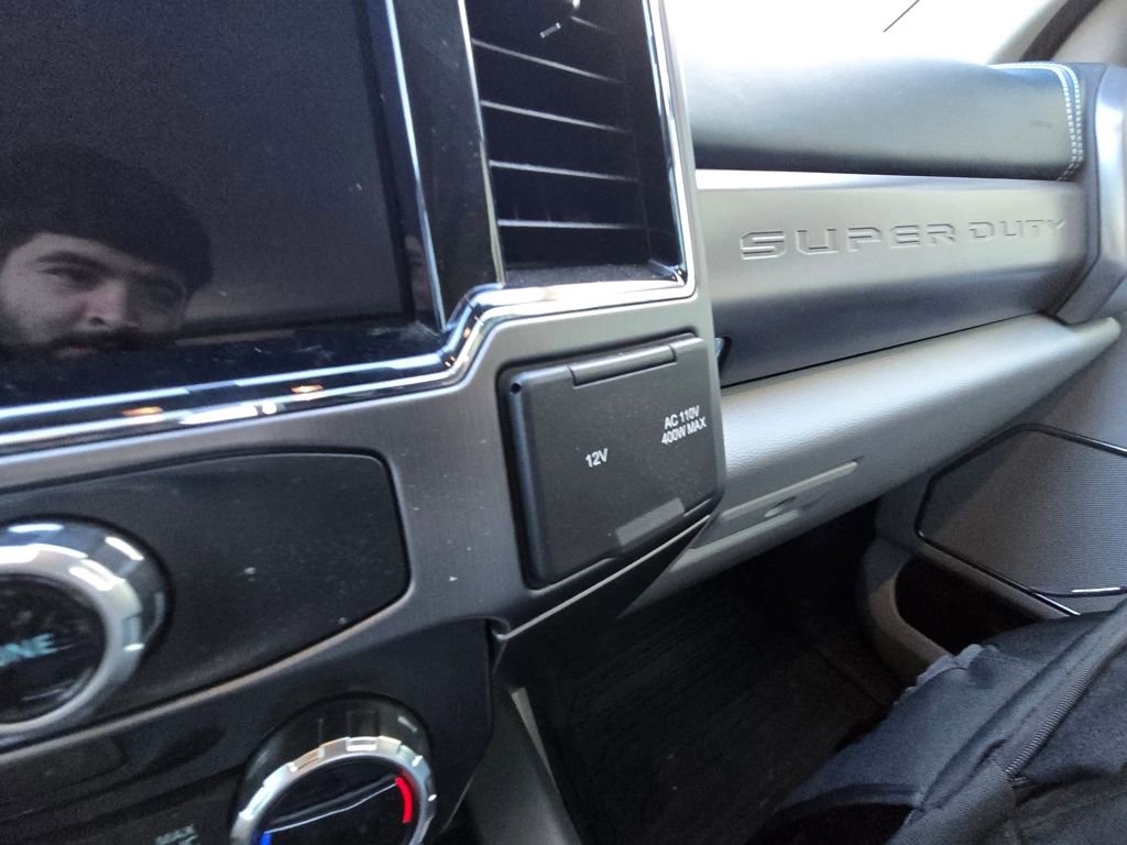 Used 2022 Ford F250 Limited image 16