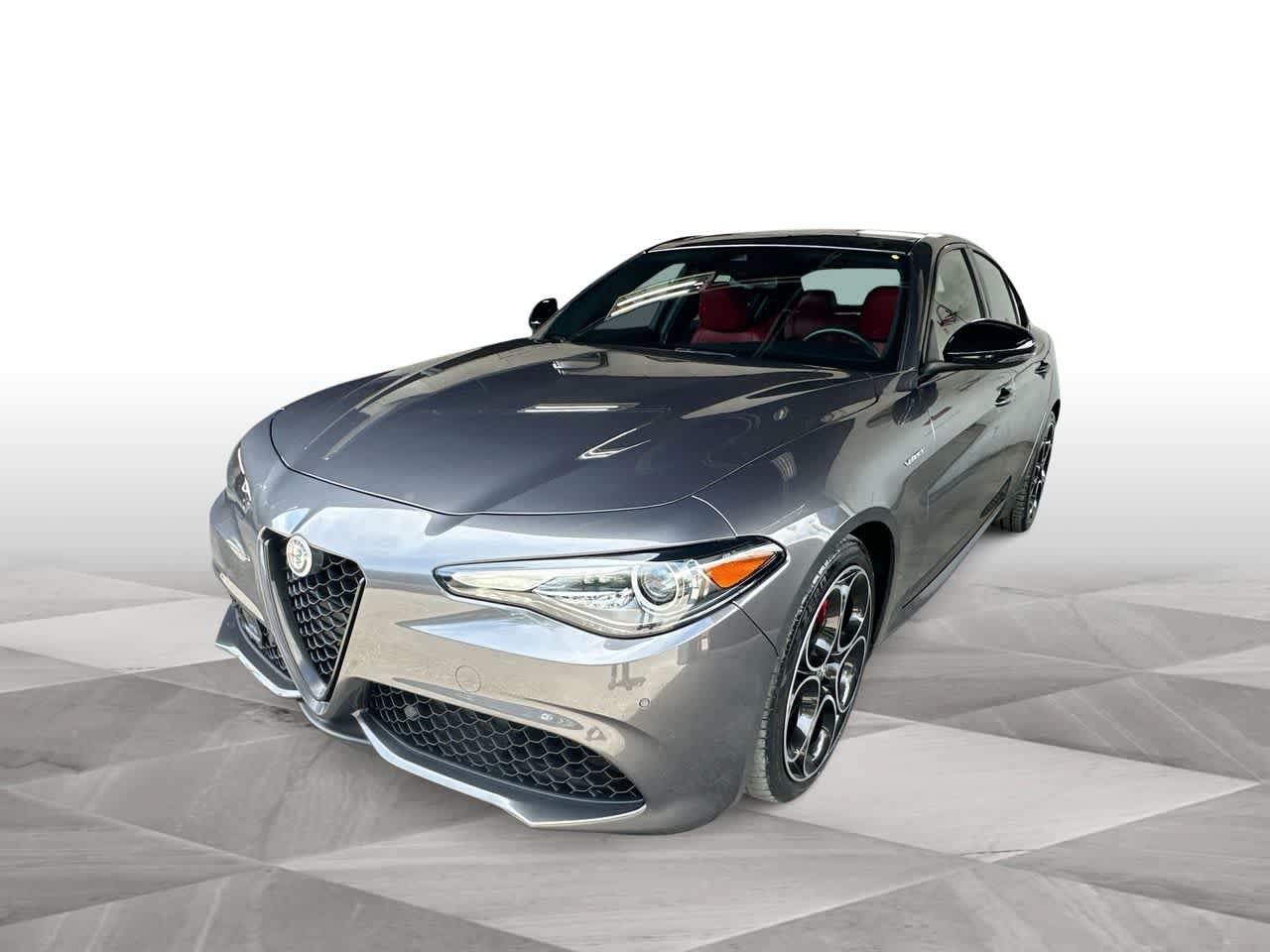 Used 2022 Alfa Romeo Giulia Veloce RWD image 4
