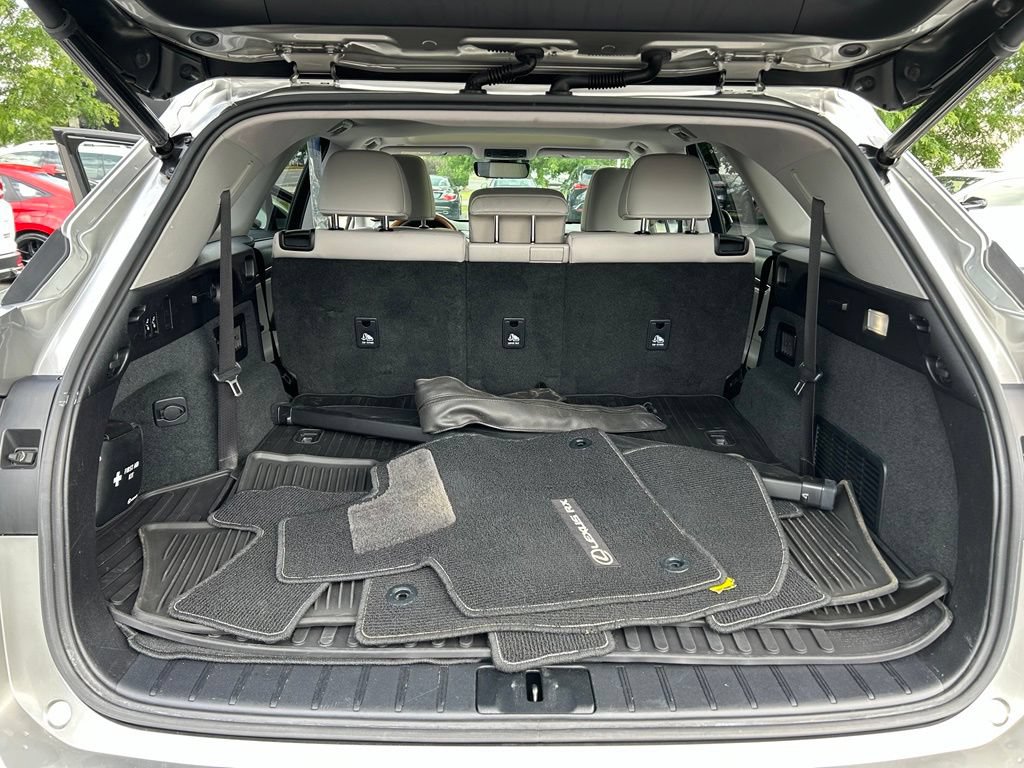 Used 2020 Lexus RX 350L Premium w/ Premium Package AWD/4WD image 17