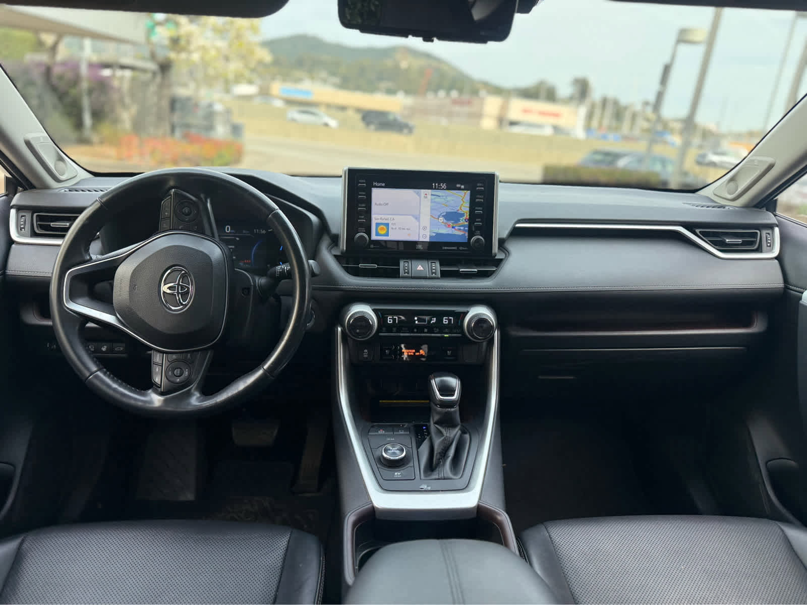 Used 2019 Toyota RAV4 Limited image 6
