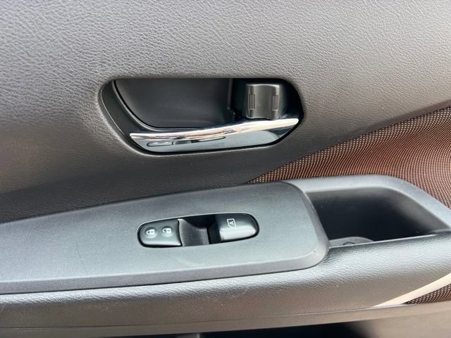 Used 2024 Nissan Kicks SR FWD image 30