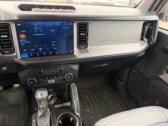 Certified 2023 Ford Bronco Outer Banks w/ Sasquatch Package AWD/4WD image 26